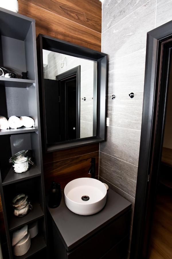 Charming Apartment In Shtip'S Downtown Stip Exterior photo